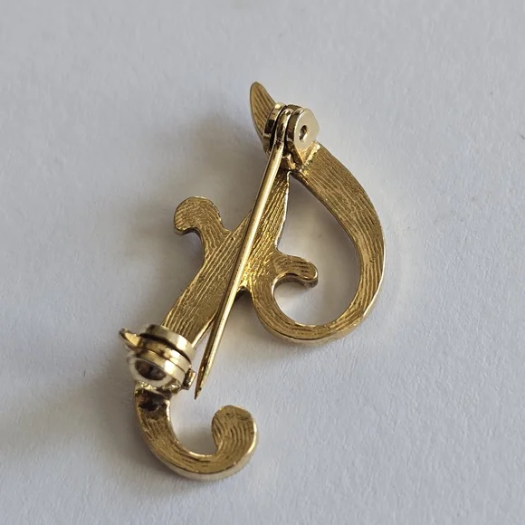 Vintage letter F brooch pin alphabet initial name alphabet gold tone - Picture 6 of 8
